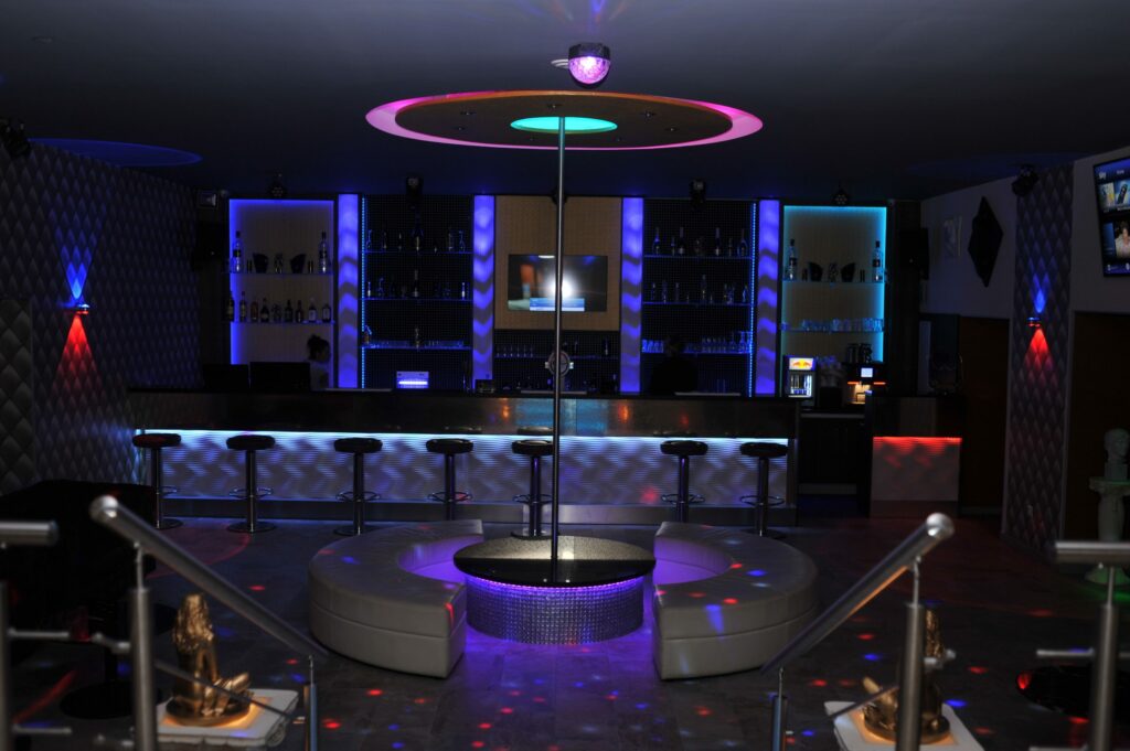 Bar 3