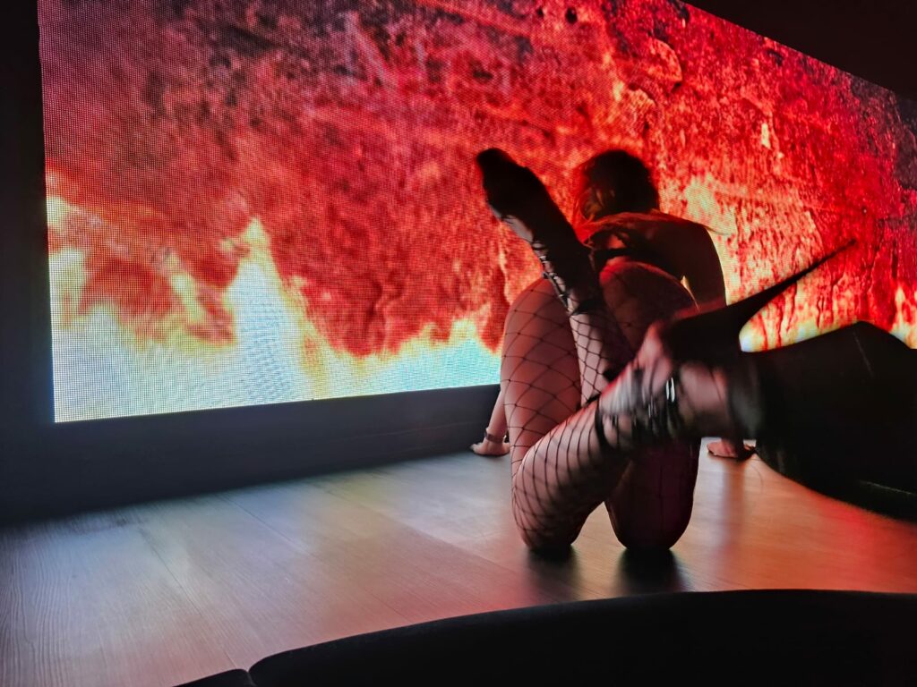 Nightclub 2